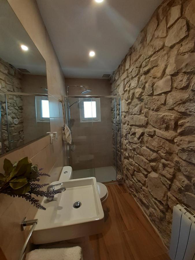 לינה וארוחת בוקר Corbera Casa La Foradada מראה חיצוני תמונה