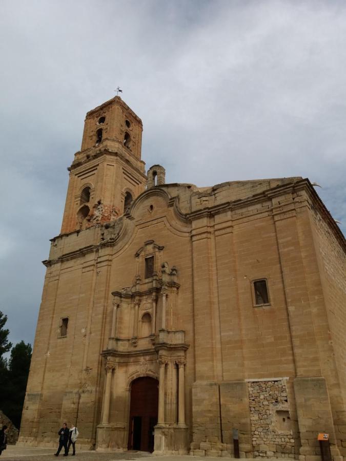 לינה וארוחת בוקר Corbera Casa La Foradada מראה חיצוני תמונה