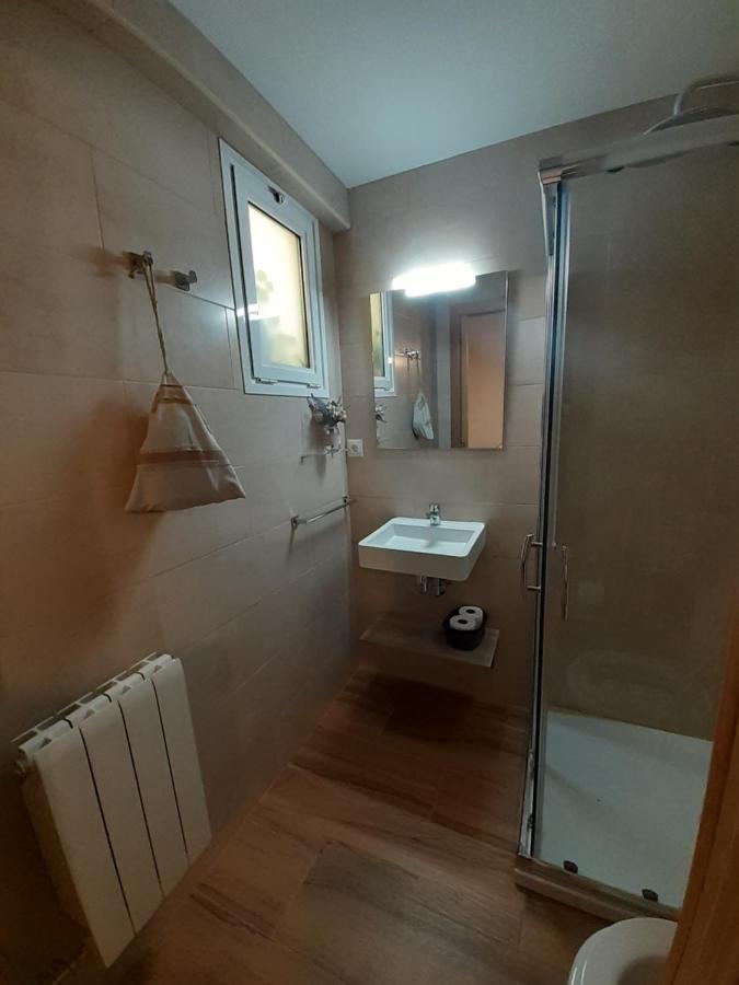 לינה וארוחת בוקר Corbera Casa La Foradada מראה חיצוני תמונה